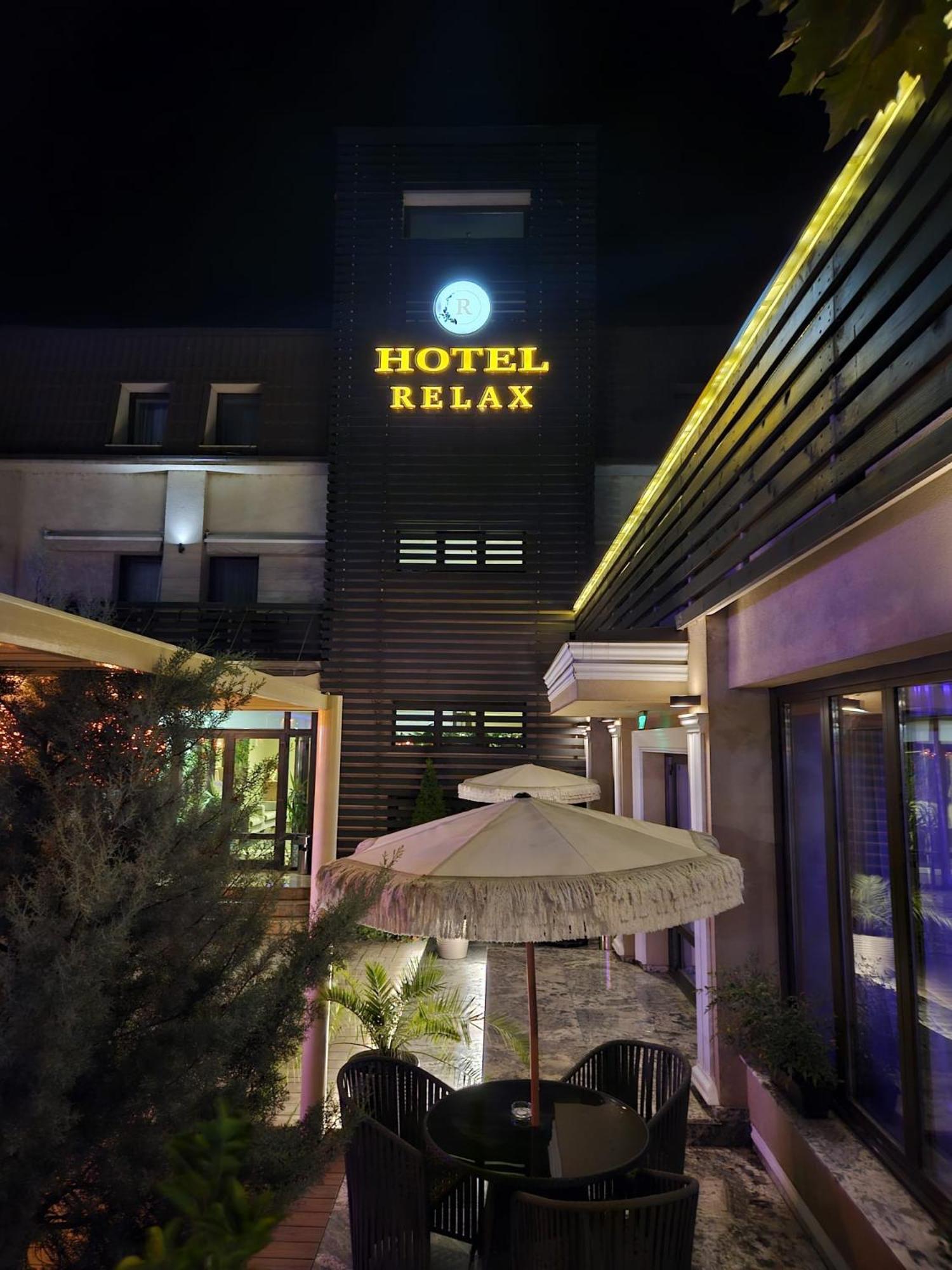 Hotel Relax Craiova Exterior photo